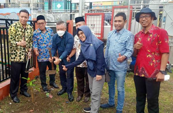 Restorasi Bumi, Warga Brebes Tanam Ribuan Bibit Pohon