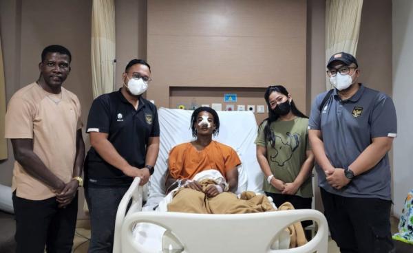 Ini Penampakan Ronaldo Kwateh Usai Operasi Hidung Saat Hadapi Myanmar