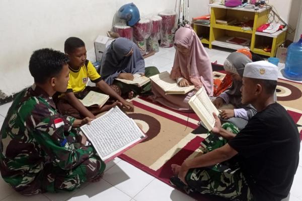 Di Pos Perbatasan Indonesia Malaysia, Prajurit Marinir Ajarkan Al Quran Hingga Ilmu Akhlak