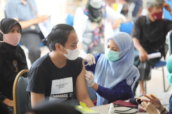 Pemkot Bandung Gandeng Kampus Hingga Tempat Wisata dalam Percepat Vaksinasi Booster
