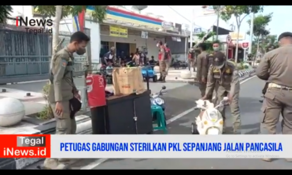 Video Petugas Gabungan Sterilkan PKL Sepanjang Jalan Pancasila Kota Tegal
