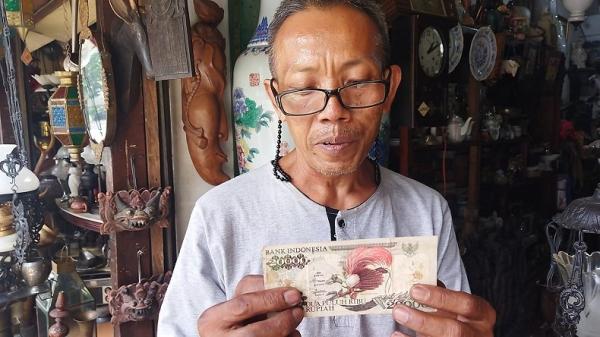 Kisah Penjual Uang Kuno Bernilai Fantastis, Rp5.000 Gambar Banteng Laku Rp10 Juta
