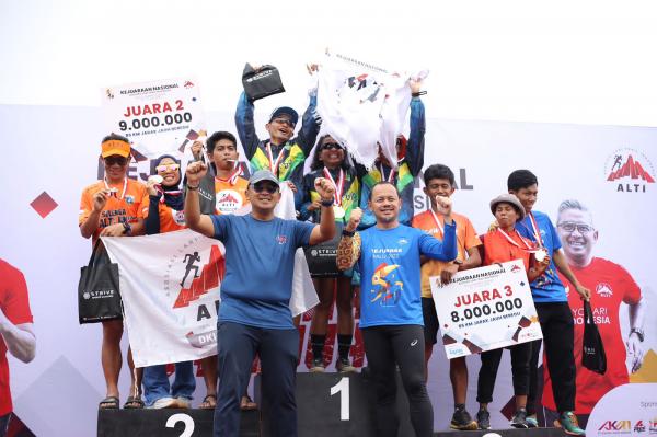Top! Jawa Barat Sabet Gelar Juara Umum Kejurnas Lari Trail ALTI 2022 di Sulteng