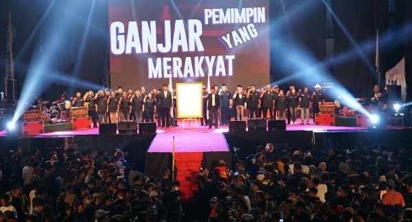 Sukses Pangkas Pengangguran di Jateng, Ganjar Pranowo Dinobatkan sebagai Bapak UMKM
