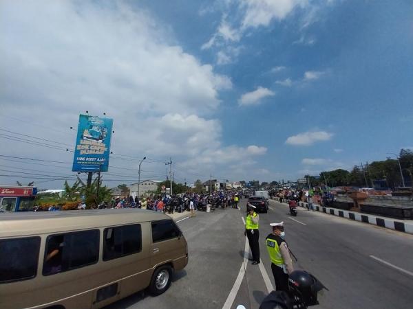Awas Arus Lalu Lintas Kota Malang Macet!, Ribuan Aremania Turun ke Jalan Sambut Juara Piala Presiden