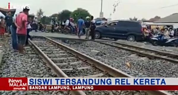 Siswi SMP di Bandar Lampung Tewas Tertabrak Kereta Api