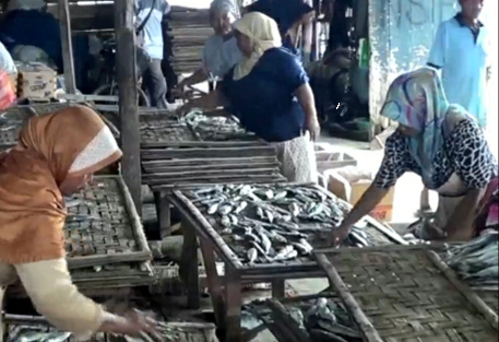 Pelaku Industri Ikan Asin di Situbondo Mengeluh, Omset Turun Drastis