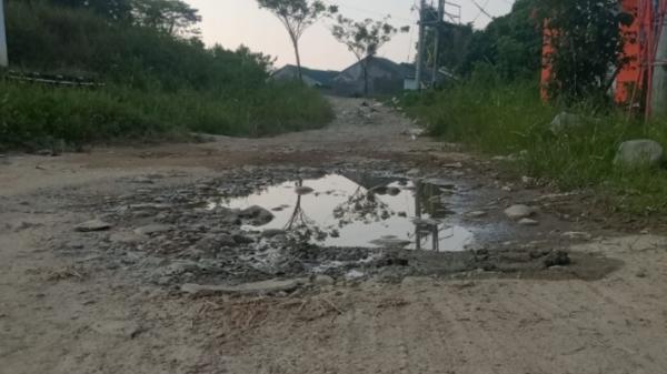 Jalan Opu Tohalide di Purangi Rusak Berat, Abdul Salam : Dalam Waktu Dekat Akan di Aspal Ulang