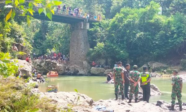 SAR Gabungan sisir Sungai sejauh 2 Kilometer Cari Mahasiswa UKI Toraja yang Tenggelam