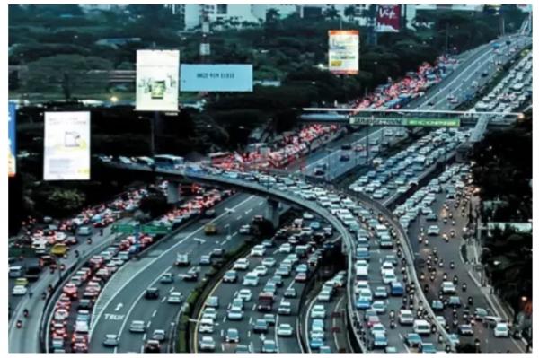 Pengaturan Keberangkatan Pekerja Guna Mencegah Kemacetan Dikaji Pemprov DKI