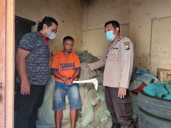 Polisi Ringkus Pencuri Jaring Pelindung Tanaman Bawang di Probolinggo