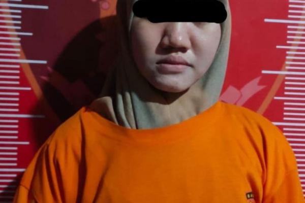 Super Tega, Kuras Uang ATM Sahabat Rp 7,4 Juta, Perempuan di Tangerang Ditangkap Polisi