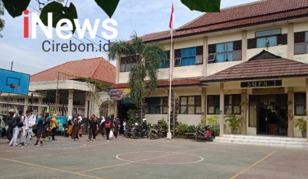 Jelang Aksi Unras Mahasiswa Cirebon, Sejumlah SMP di Jalan Siliwangi Pulang Cepat