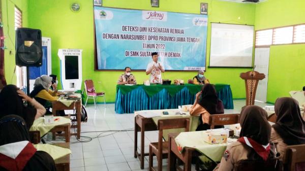 Dinas Kesehatan Jawa Tengah Bersama SMK Sultan Fattah Demak Lakukan Deteksi Dini Kesehatan Remaja