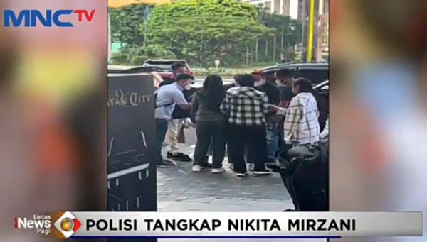 Viral Nikita Mirzani Dijemput Paksa Polisi ,Anak Menangis Histeris