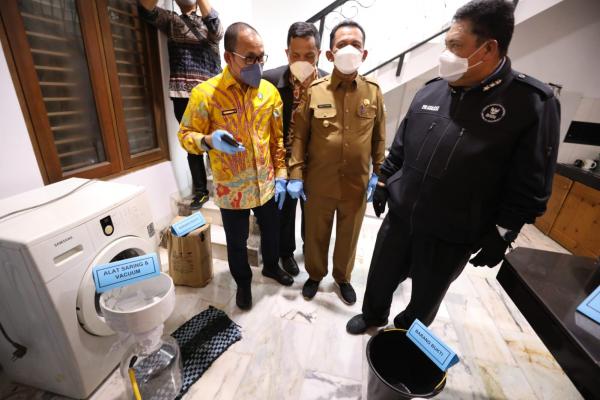 BNNP Kepri Bongkar Kasus Clandestine Lab Pembuatan Narkotika Di Perumahan Elite Sukajadi Batam