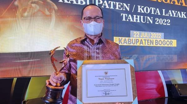 Naik Peringkat di Tingkat Nasional, Bangka Tengah Sabet Penghargaan KLA Tahun 2022 Kategori NINDYA