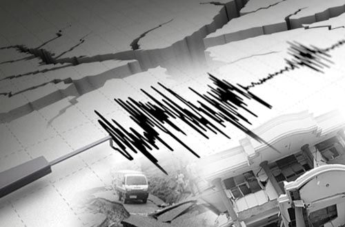 Diguncang Gempa Magnitudo 5,7, Puluhan Pasien RSUD Larantuka  Dievakuasi Keluar Ruangan