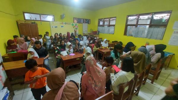 HAN 2022, Siswa SDN 1 Pengadilan Kota Tasikmalaya Beri Kejutan untuk Orang Tuanya: Aku Sayang Ibu