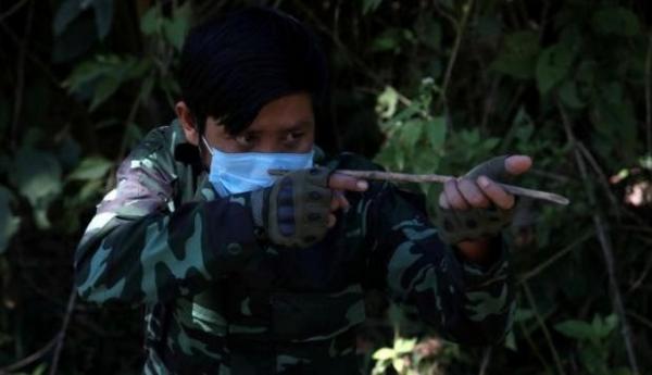 Tak Bisa Bunuh Tentara Myanmar, Warga Lawan  dengan Main Game Online