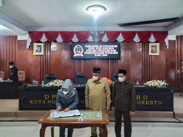 Kota Mojokerto Akan Miliki Raperda Penataan dan Pemberdayaan PKL