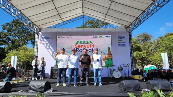 Kumpulkan UMKM, Pegadaian Libatkan Pelaku Usaha dalam Festival Pasar Senyum Rakyat di Denpasar