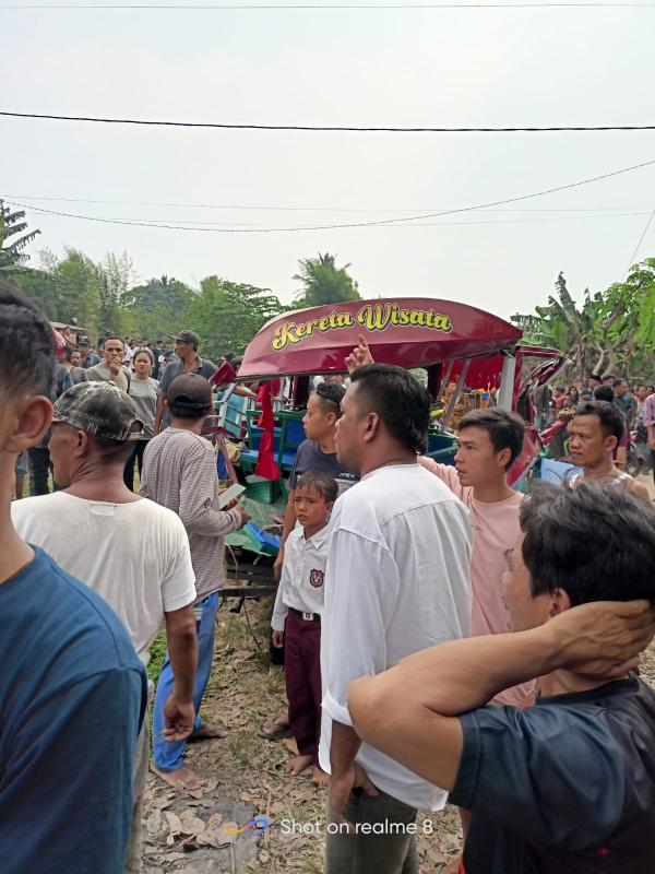 BREAKING NEWS! 9 Orang Penumpang Odong-Odong di Kragilan Kabupaten Serang Tewas Tertabrak Kereta Api