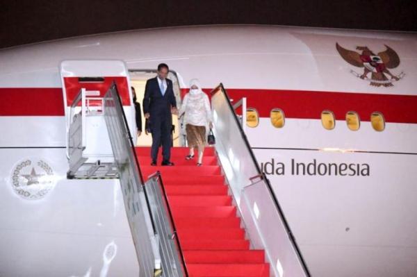 Usai Lawatan ke Asia Timur Presiden Jokowi Kembali Tiba di Tanah Air