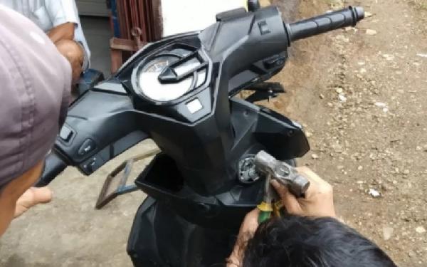Pencuri Motor di Tangerang Tertangkap Warga, Dikeroyok hingga Kritis