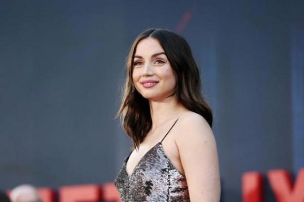 Ana de Armas, Perankan Marilyn Monroe hingga Sebut Tak Perlu Ada James Bond Wanita