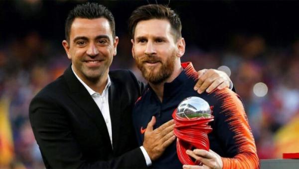 Xavi Ingin Bawa Pulang Messi, Sayang Barcelona Lagi Bokek