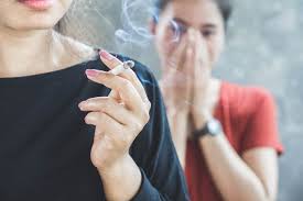Merokok di Tempat Umum Bisa di Denda Rp250 Ribu, Berikut Aturannya