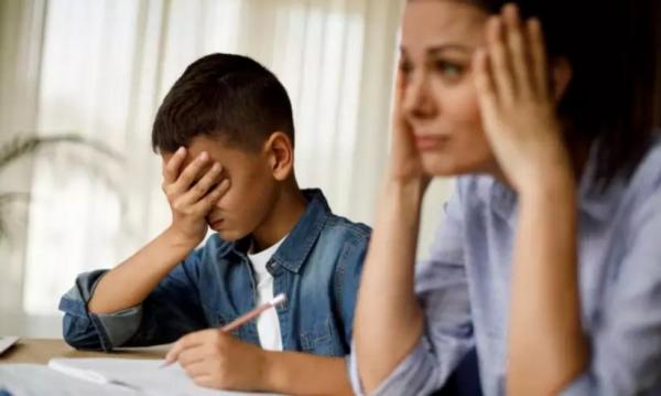 5 Tanda Anak Anda Menderita Masalah Kesehatan Mental 