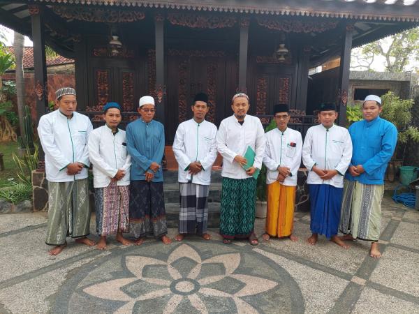 KH Ahmad Zubair Apresiasi Program Hisan Cabang Surabaya