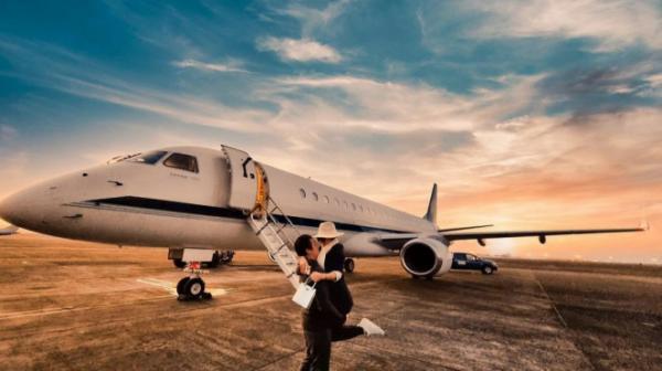Kerap Mejeng di Jet Pribadi, Sumber Kekayaan Syahrini Ternyata Bukan dari Suaminya