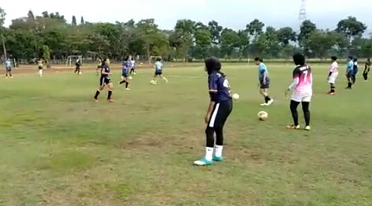 Batal Sebagai Tuan Rumah Porprov, Tim Sepak Bola Putri KBB tak Terpengaruh dan Tetap Latihan