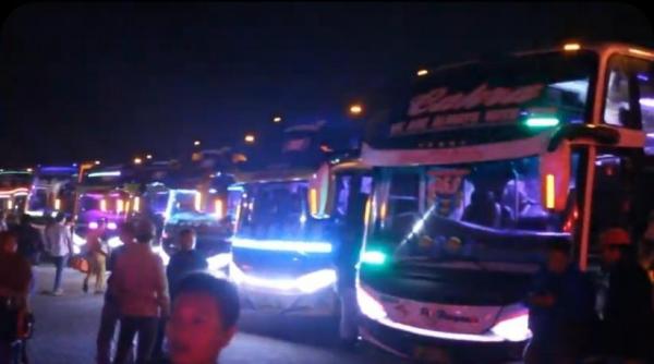 Bus PO Haryanto, Total Pakai Aksesoris Lampu Tapi Haramkan Gunakan Satu Lampu Ini