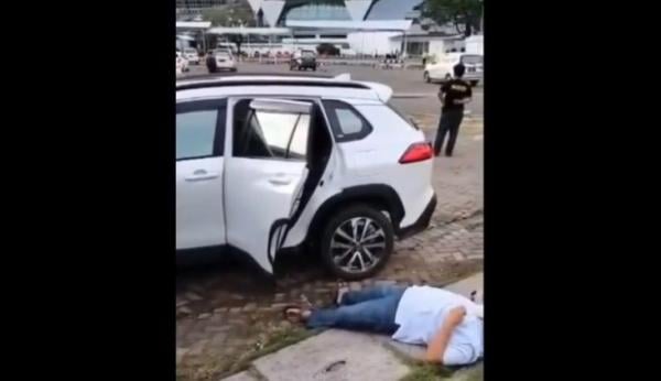 Astaga! Pria Tewas Tergeletak di Parkiran dengan Mulut Berbusa Gegerkan  Bandara Sultan Hasanuddin
