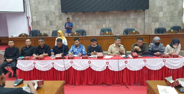 DTKS Semrawut, DPP FPPG Audensi Dengan Komisi IV DPRD Garut