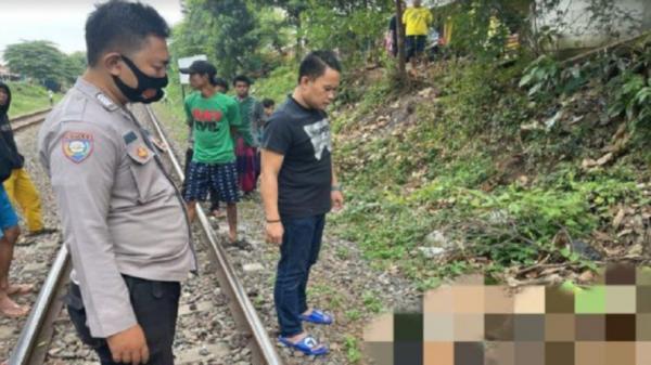 Tragis, Sepasang Kekasih di Kotabaru Karawang Tewas Tersambar Kereta Kargo