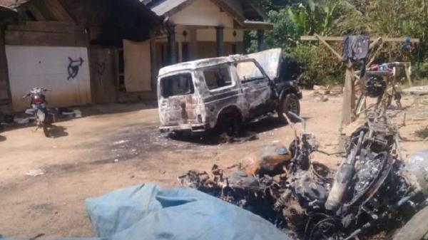 Teroris Jember Dua Kali Beraksi, Bakar Mobil dan Motor di Kecamatan Silo, di Mana Pak Polisi?