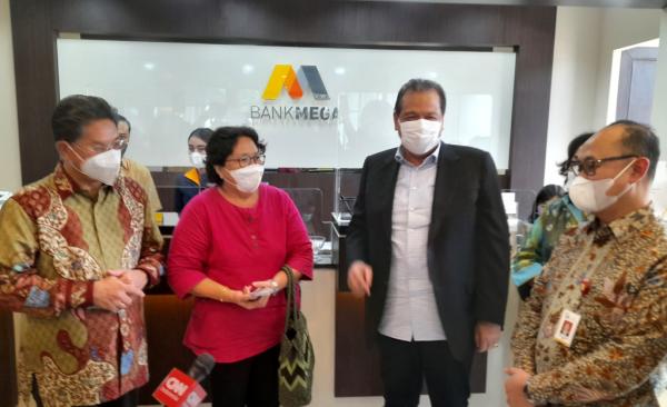 Lebih Strategis, Bank Mega Kini Ada di Trans Icon Surabaya