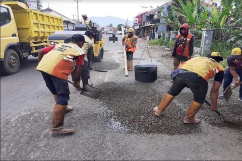 450 Kilometer Jalan di Jabar Rusak, Rekonstruksi Butuh Dana Rp1,9 Triliun 