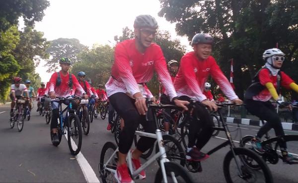 Gowes Bareng Bima Arya, Menparekraf Sandi Uno Janji Angkat Pariwisata Kota Bogor Go International