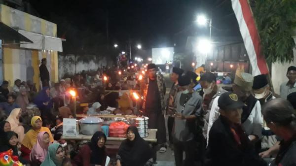 Masyarakat Olean Situbondo Gelar Festival Tajin Sorah di Malam 10 Muharram