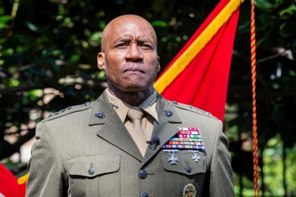 Jenderal Marinir Kulit Hitam Ini Jadi Orang Pertama Amerika Afrika Pimpin Pasukan Elite