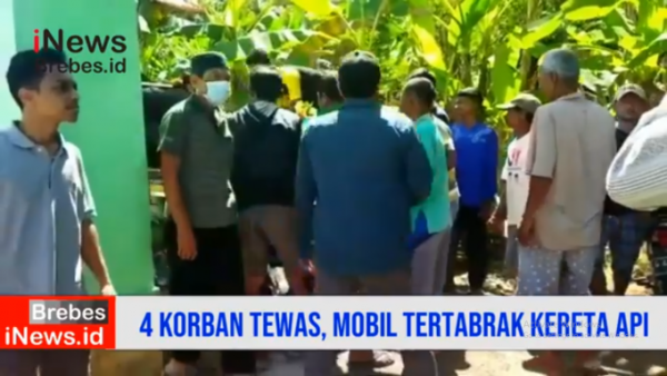 Video Empat Korban Tewas Mobil Tertabrak Kereta Api di Cirebon Dimakamkan di Brebes