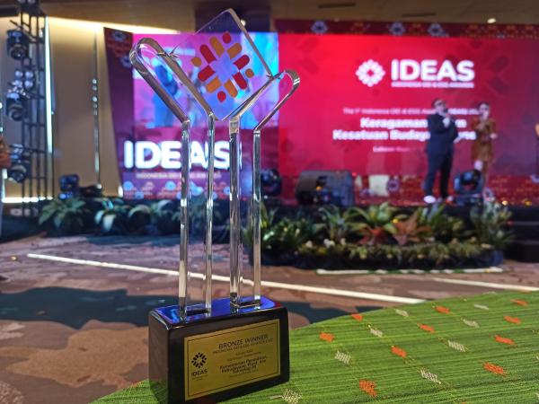 Kemendikbudristek Terima Penghargaan Kategori Kebijakan Sosial IDEAS 2022