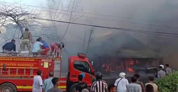 Tiga Rumah dan Satu Mobil di Nagekeo Hangus Terbakar