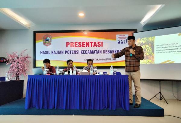 Ketua DPRD Karanganyar Bagus Selo Monitor Program Strategis Pembangunan Kampung